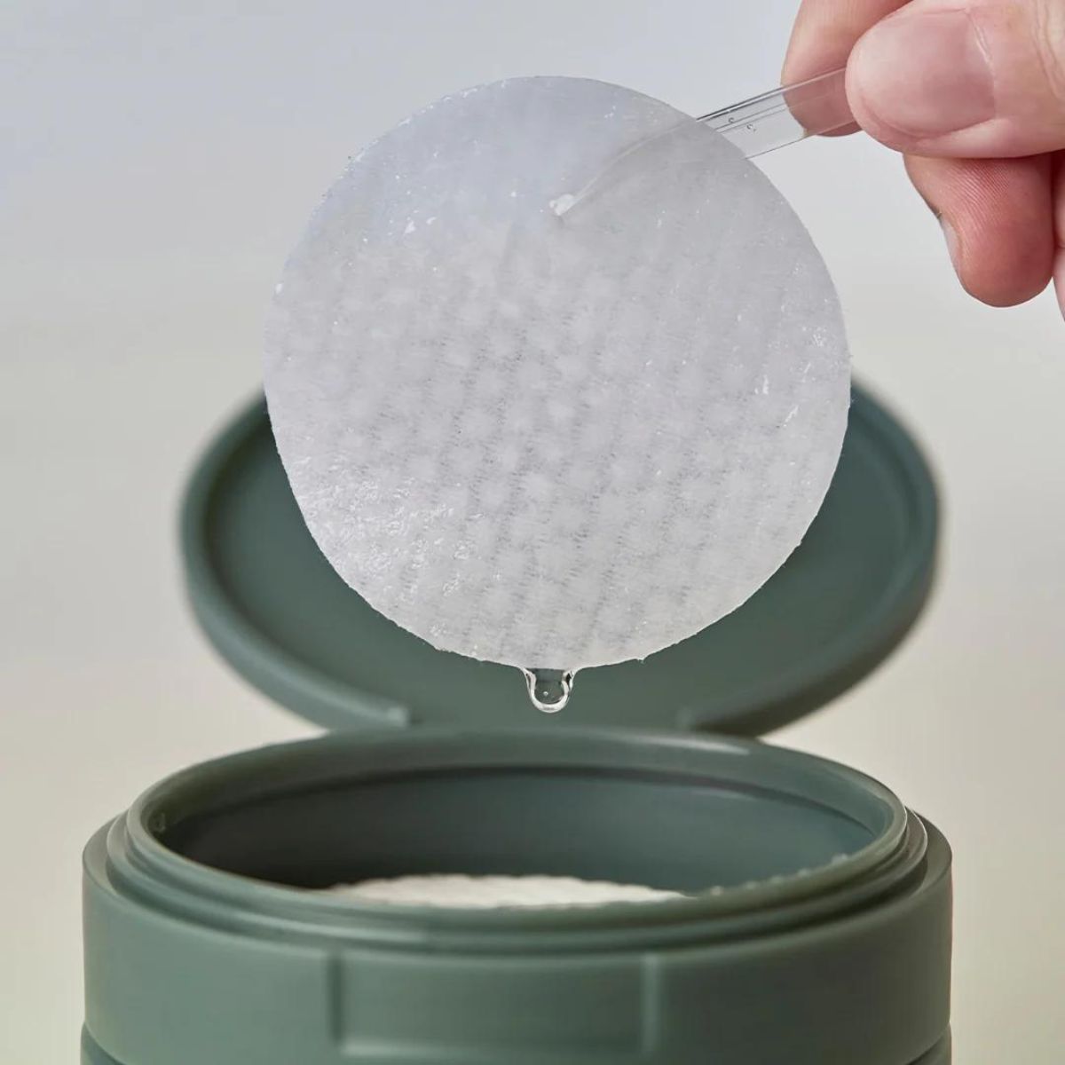 Anua Heartleaf 77% Toner Pad 70ea – Soothing & Hydrating Toner Pads for Sensitive Skin - Korean Beauty KR